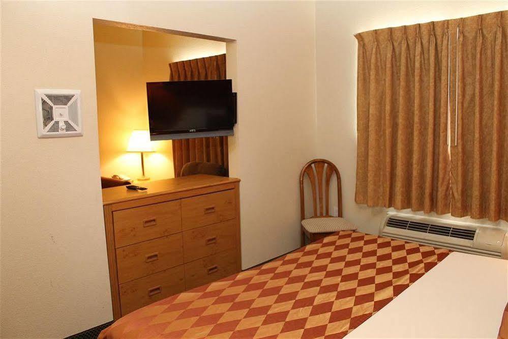 Island Suites เลคฮาวาซูซิตี้ ภายนอก รูปภาพ